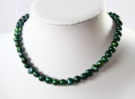 Gr�ne Perlenkette